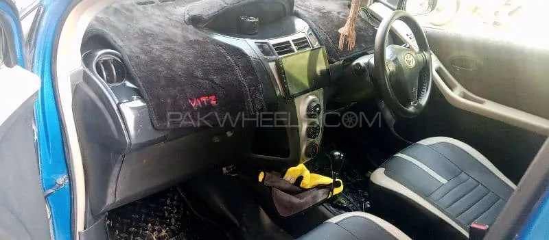 Toyota Vitz 2007 for Sale in Karachi Image-1