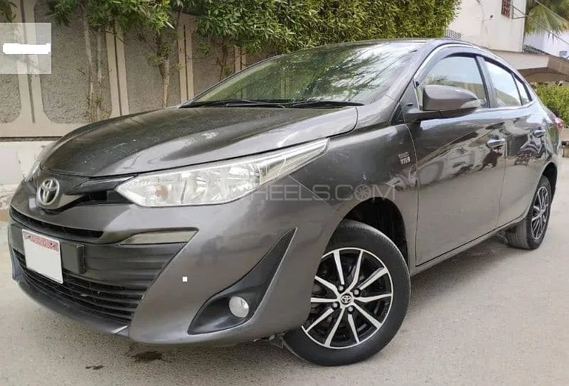 Toyota Yaris Sedan 2021 for Sale in Karachi Image-1