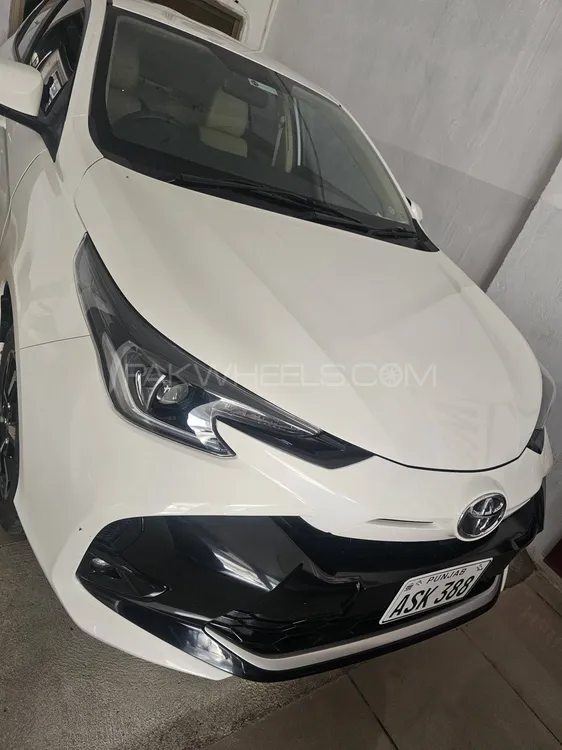 ٹویوٹا یارس سیڈان 2024 for Sale in سیالکوٹ Image-1