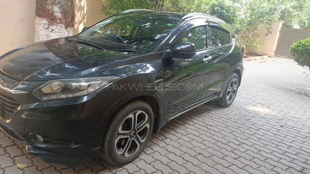 Honda Vezel 2016 for Sale in Quetta Image-1