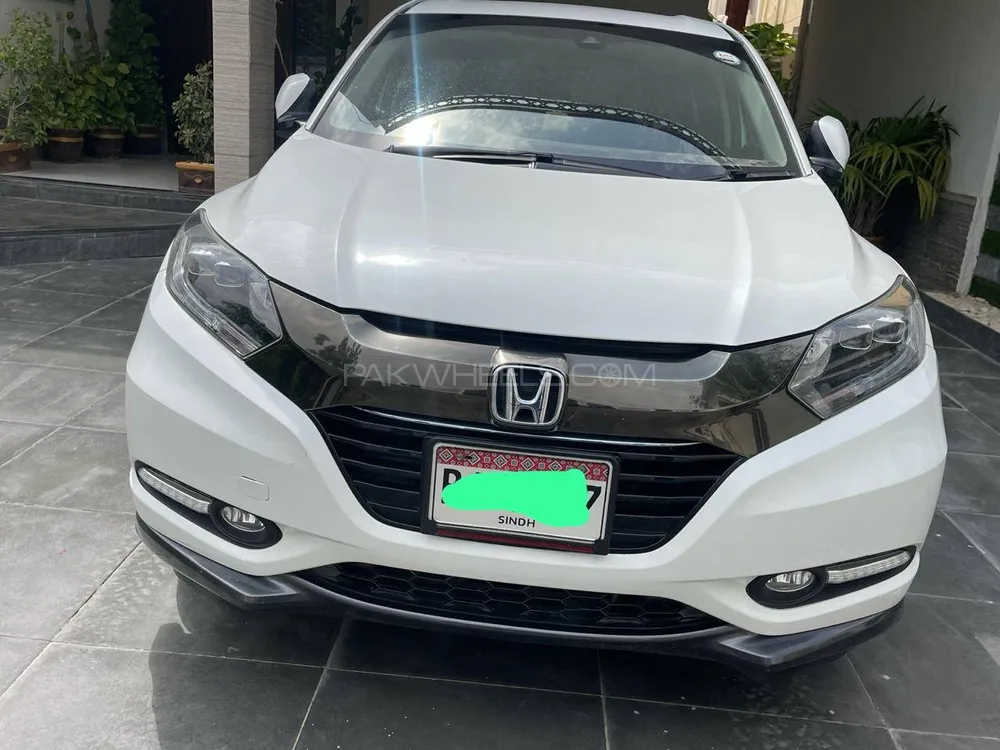 Honda Vezel 2016 for Sale in Karachi Image-1