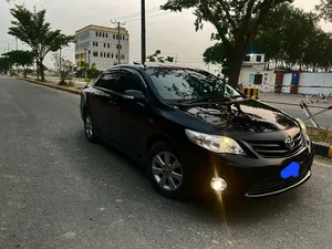 Toyota Corolla Altis SR Cruisetronic 1.6 2013 for Sale
