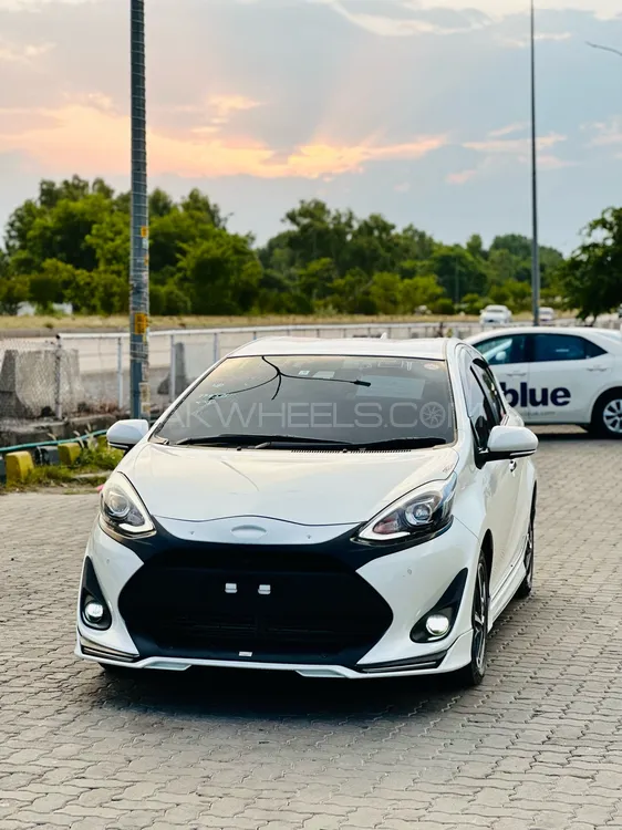 Toyota Aqua 2021 for Sale in Islamabad Image-1