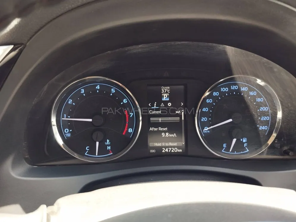 Toyota Corolla 2019 for Sale in Karachi Image-1