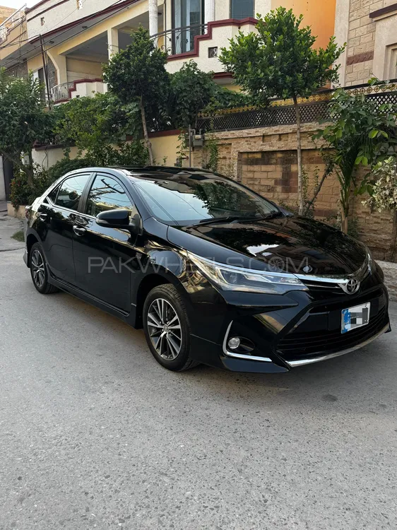 Toyota Corolla 2021 for Sale in Islamabad Image-1