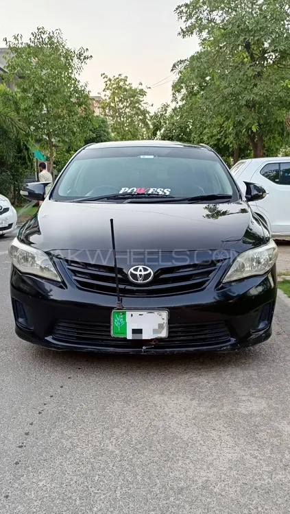 Toyota Corolla 2013 for Sale in Lahore Image-1