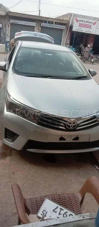 Toyota Corolla 2015 for Sale in Mandi bahauddin Image-1