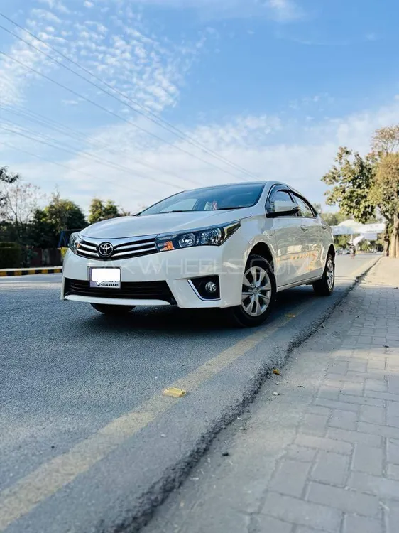 Toyota Corolla 2017 for Sale in Sargodha Image-1