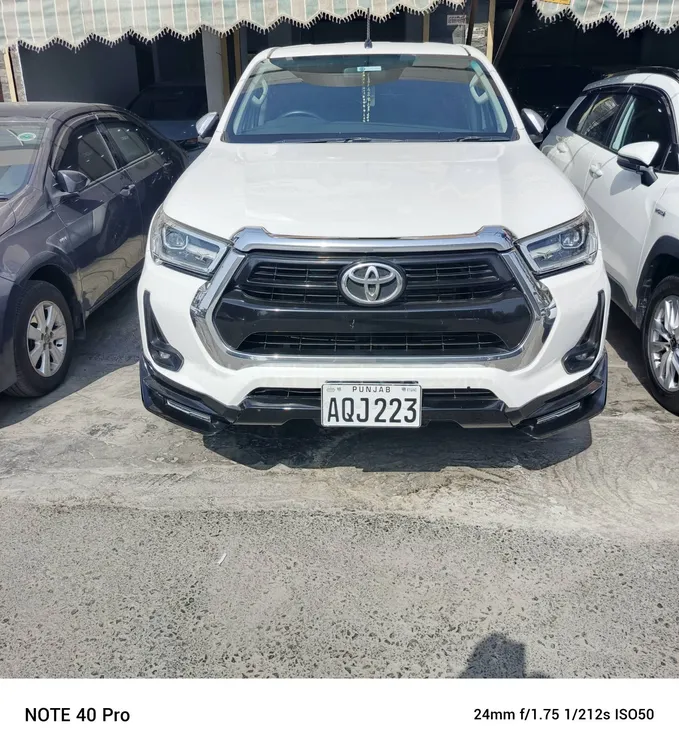 Toyota Hilux 2021 for Sale in Lahore Image-1