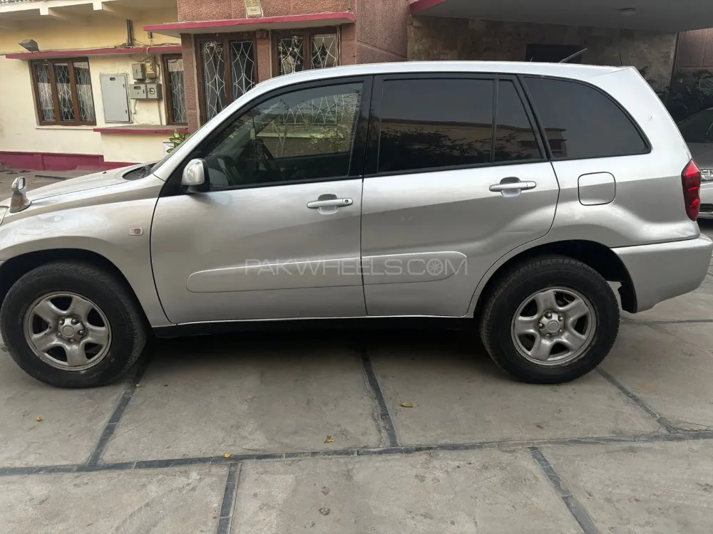 ٹویوٹا راو 4 2004 for Sale in کراچی Image-1