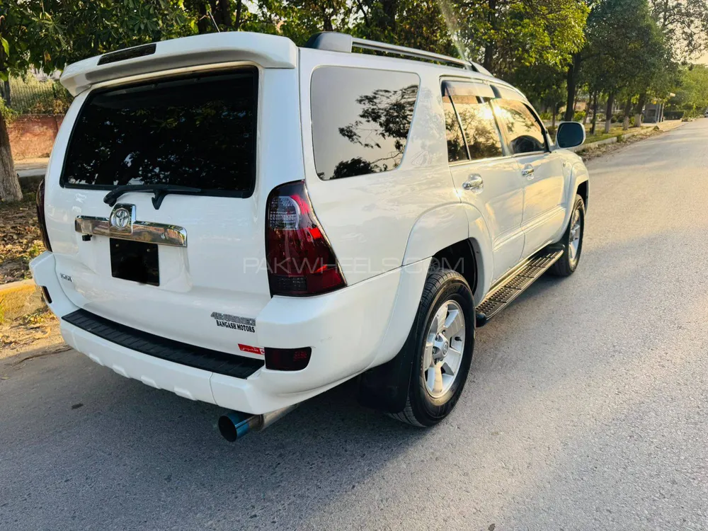 Toyota Surf 2004 for Sale in Peshawar Image-1