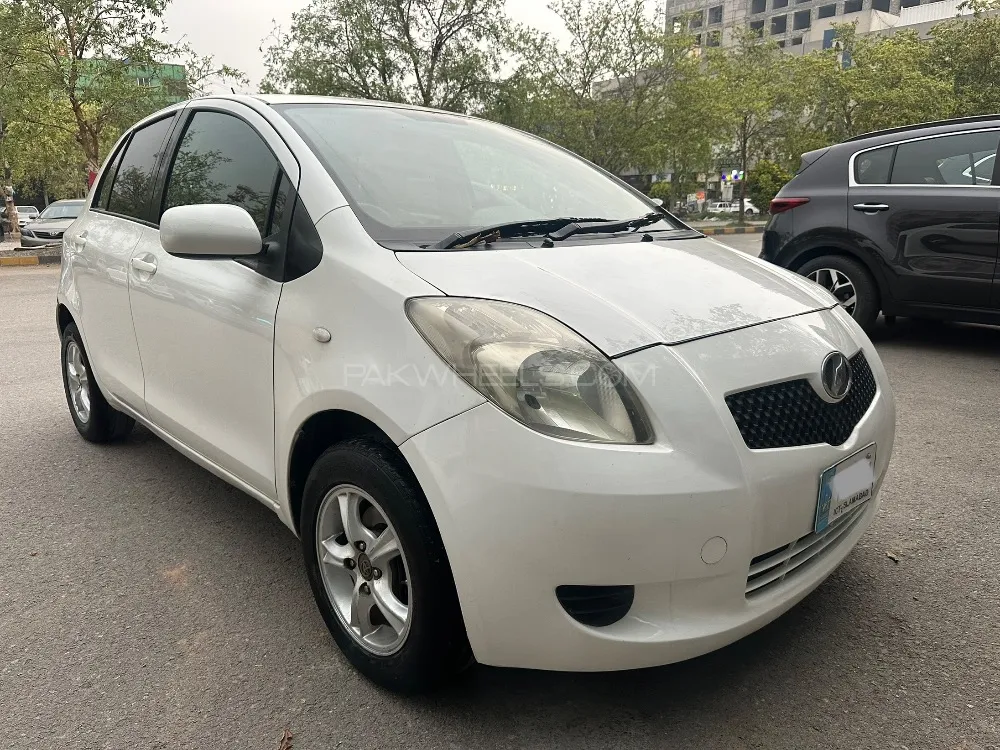 Toyota Vitz 2006 for Sale in Islamabad Image-1