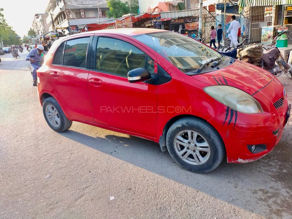 Toyota Vitz 2007 for Sale in Karachi Image-1