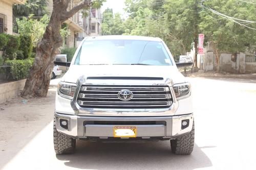 Used Toyota Tundra 5.7i 2018