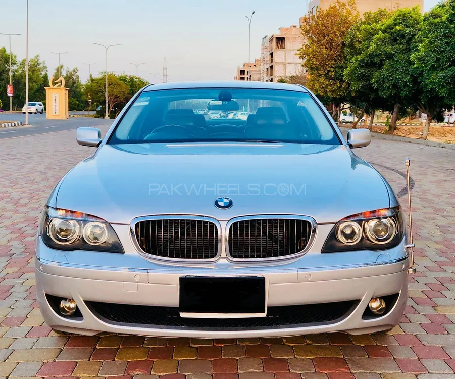 BMW 7 Series 2005 for Sale in Lahore Image-1