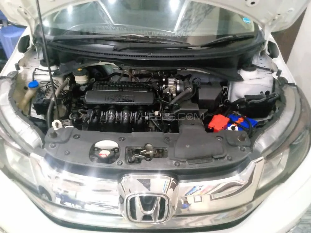 Honda BR-V 2019 for Sale in Pir mahal Image-1
