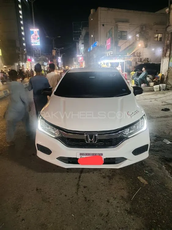 Honda City 2021 for Sale in Larkana Image-1