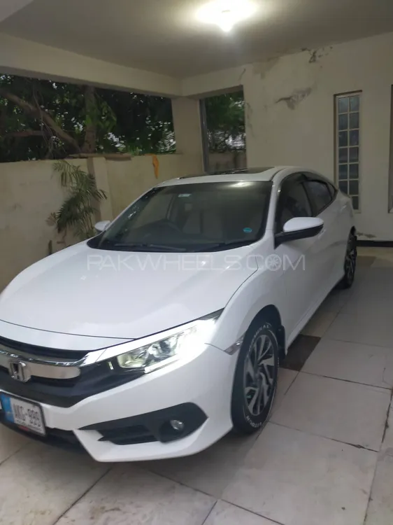 Honda Civic 2018 for Sale in Islamabad Image-1