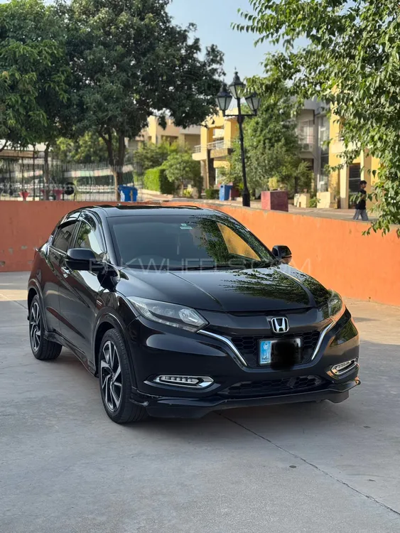 Honda Vezel 2017 for Sale in Rawalpindi Image-1