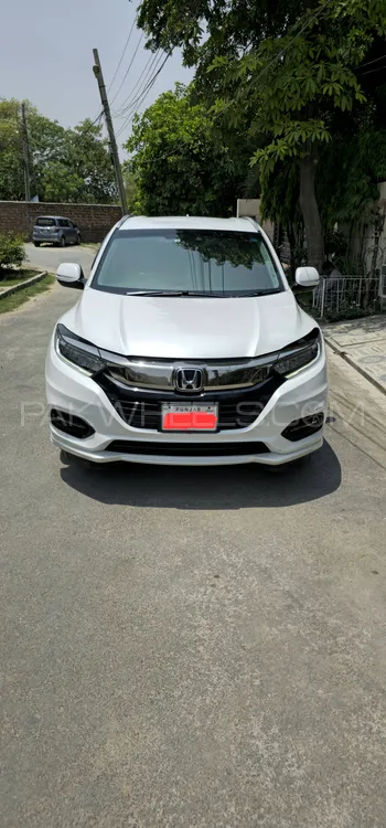 Honda Vezel 2018 for Sale in Lahore Image-1