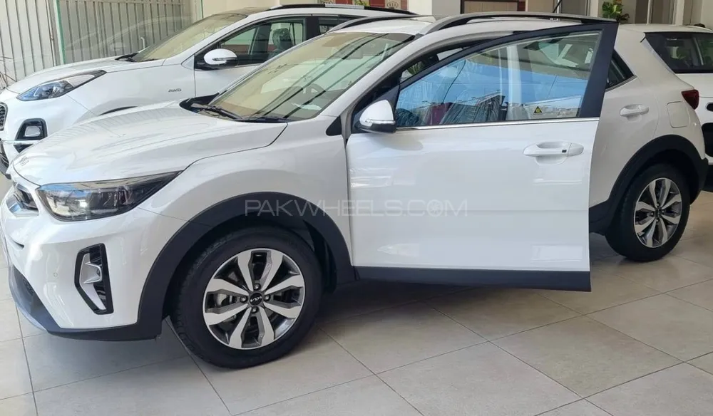 KIA Stonic 2024 for Sale in Quetta Image-1