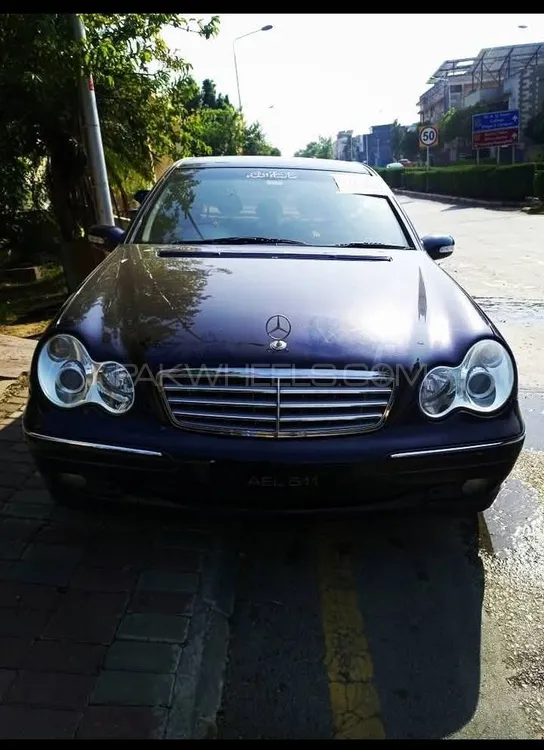 Mercedes Benz C Class 2001 for Sale in Rawalpindi Image-1