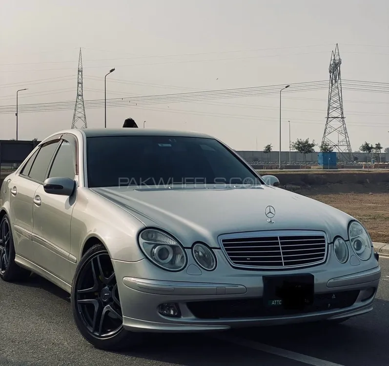 Mercedes Benz E Class 2004 for Sale in Faisalabad Image-1