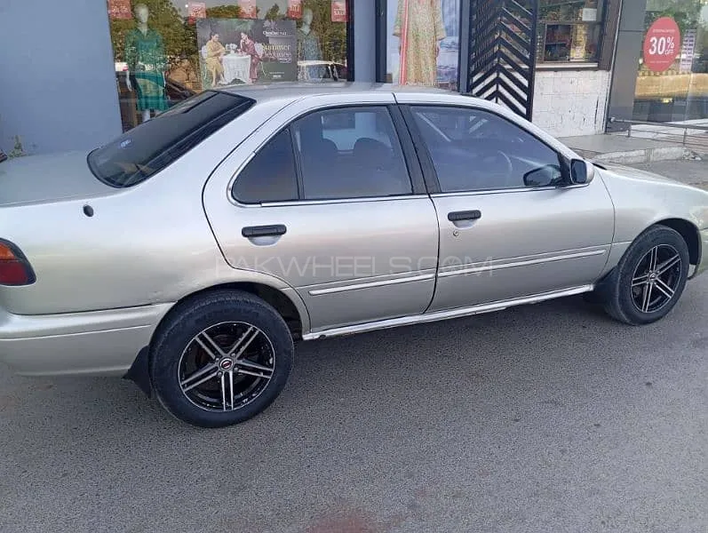 Nissan Sunny 2000 for Sale in Karachi Image-1
