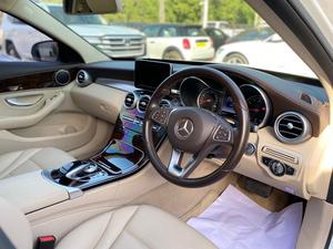 Mercedes C180 Exclusive 
Model: 2017
Mileage: 19,000 km 
Reg: 2017 khi 

*Beige Room
*Panoramic Roof
*Auto back shade

Calling and Visiting Hours

Monday to Saturday

11:00 AM to 7:00 PM