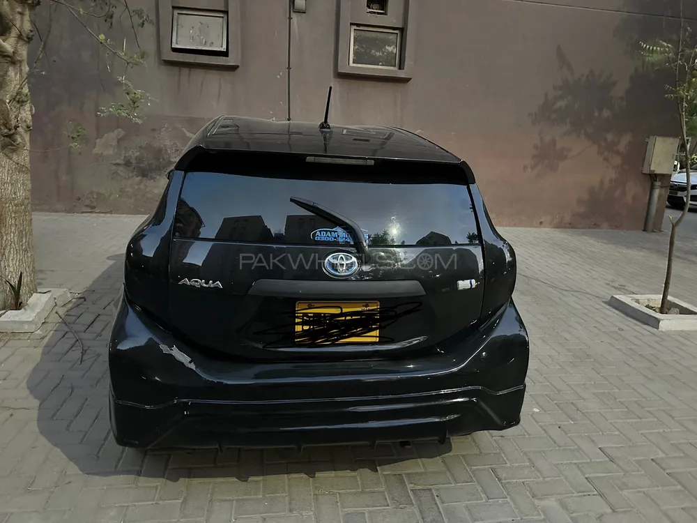 Toyota Aqua 2012 for Sale in Karachi Image-1