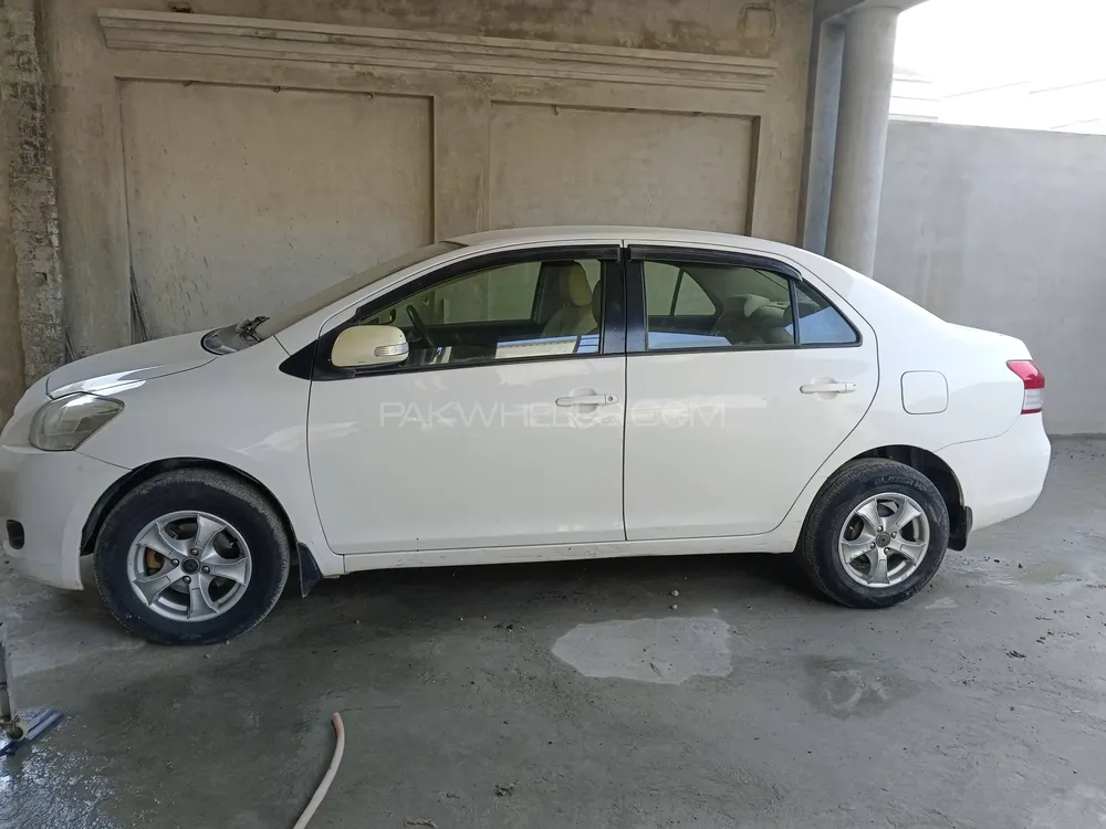 Toyota Belta 2015 for Sale in Gujrat Image-1