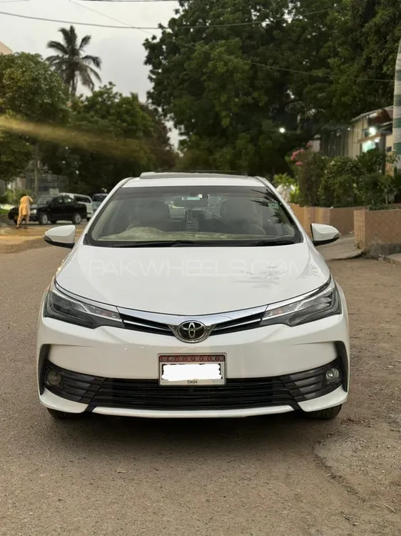 Toyota Corolla 2019 for Sale in Karachi Image-1