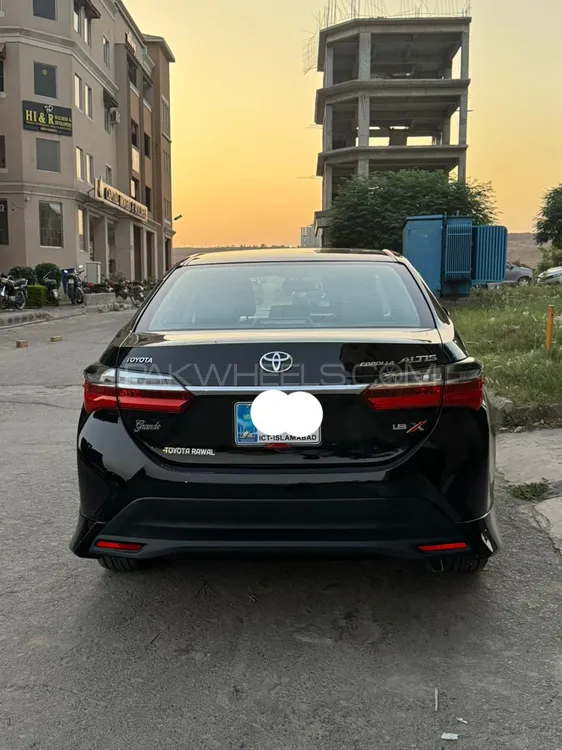 Toyota Corolla 2025 for Sale in Islamabad Image-1