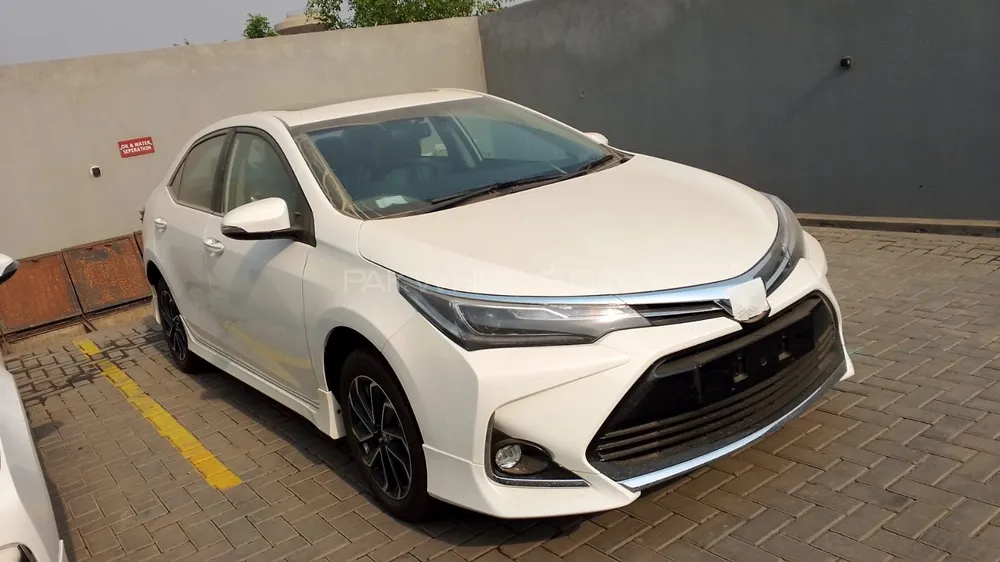 Toyota Corolla 2025 for Sale in Lahore Image-1