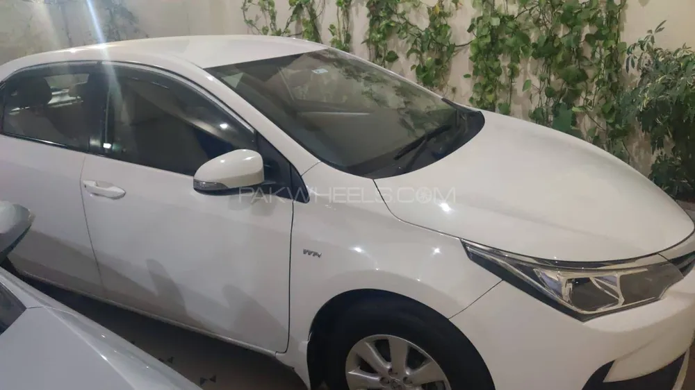 Toyota Corolla 2018 for Sale in Islamabad Image-1