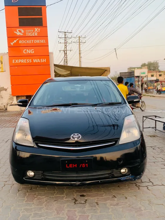 Toyota Prius 2007 for Sale in Lahore Image-1