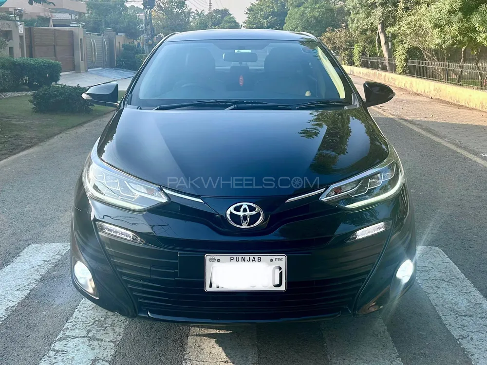 Toyota Yaris Sedan 2022 for Sale in Lahore Image-1