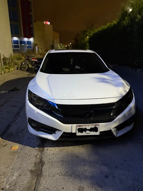 ہونڈا سوک 2018 for Sale in کراچی Image-1