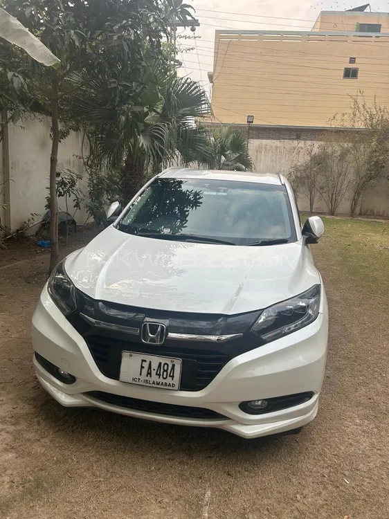 Honda Vezel 2015 for Sale in Multan Image-1