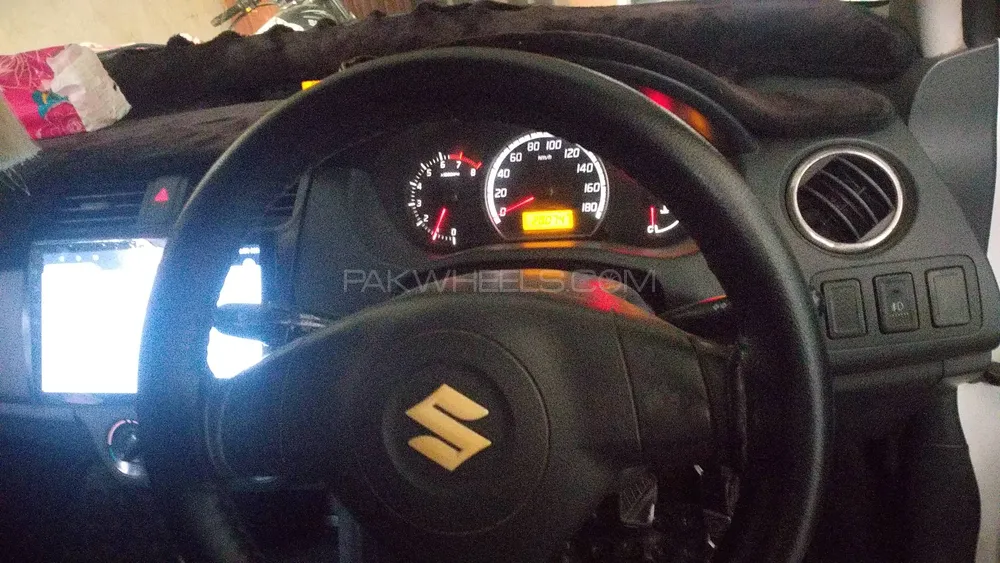 Suzuki Swift 2011 for Sale in Lahore Image-1