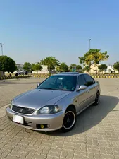 Honda Civic VTi Oriel 1.6 2000 for Sale