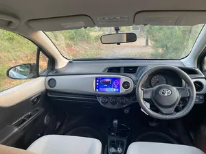 Toyota Vitz F 1.0 2011 for Sale