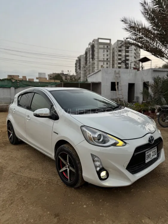 Toyota Aqua 2015 for Sale in Karachi Image-1