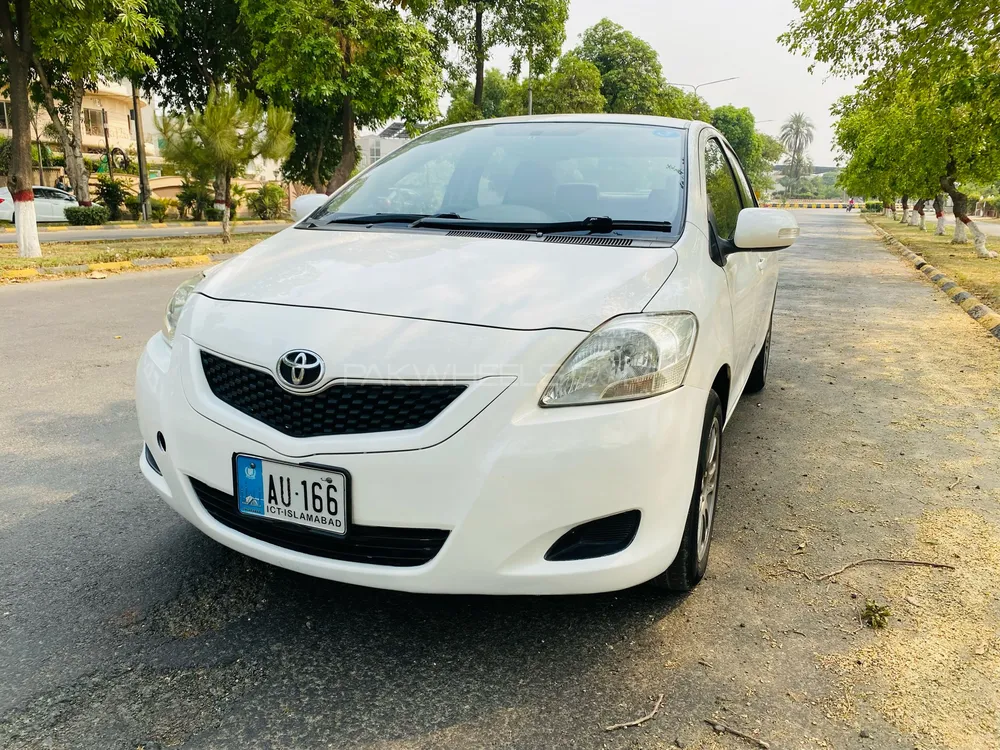 Toyota Belta 2010 for Sale in Lahore Image-1