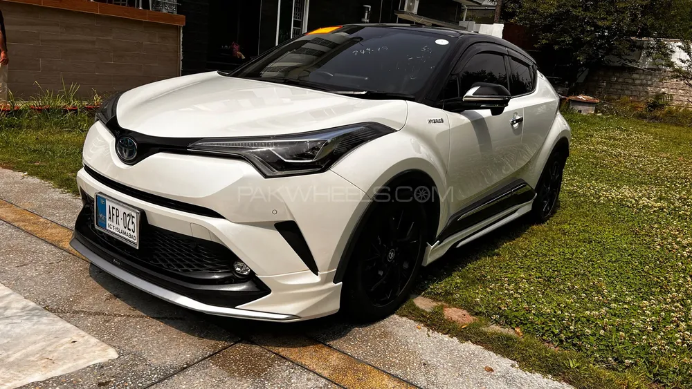 Toyota C-HR 2019 for Sale in Peshawar Image-1