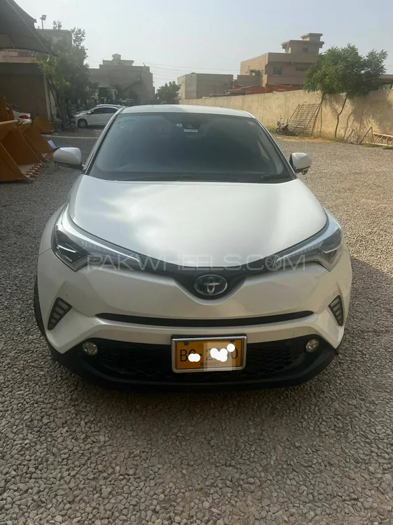 Toyota C-HR 2017 for Sale in Karachi Image-1