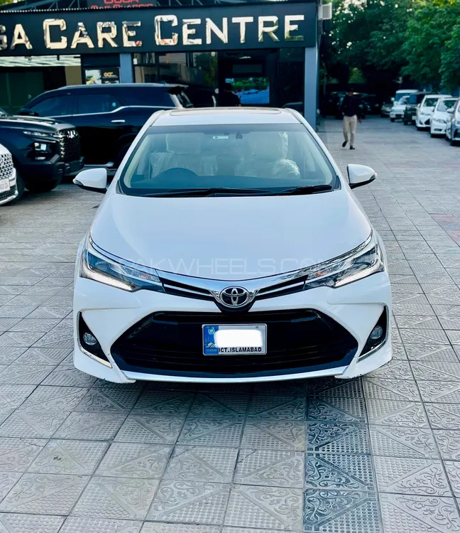 Toyota Corolla 2025 for Sale in Islamabad Image-1