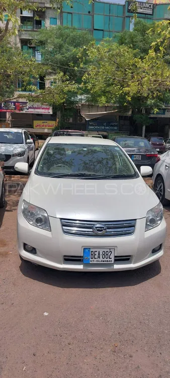 Toyota Corolla Axio 2008 for Sale in Islamabad Image-1