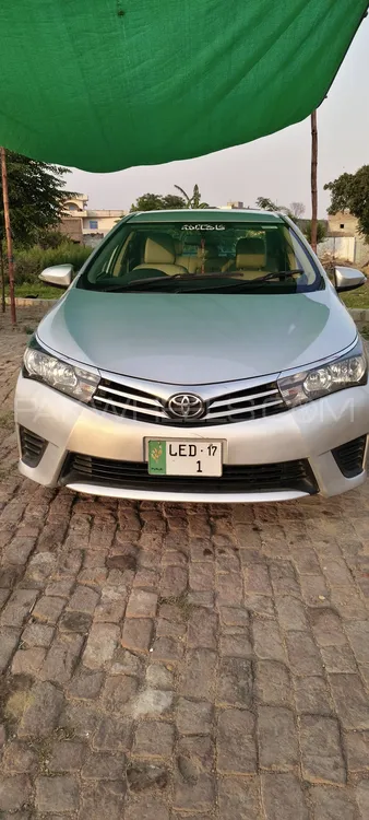 Toyota Corolla 2017 for Sale in Gujrat Image-1