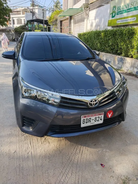 Toyota Corolla 2015 for Sale in Karachi Image-1